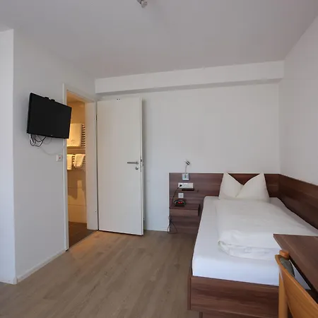מלון Klosterbraeustuben 3*