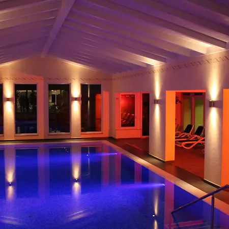 מלון Klosterbraeustuben 3*