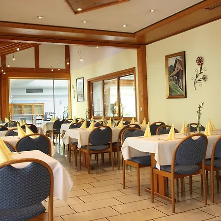 מלון Klosterbraeustuben 3*